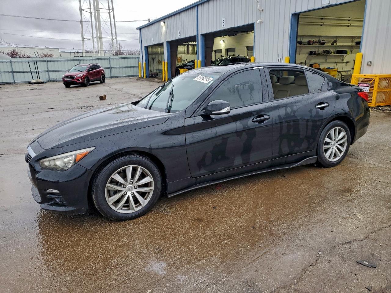 2017 Infiniti Q50 Premium