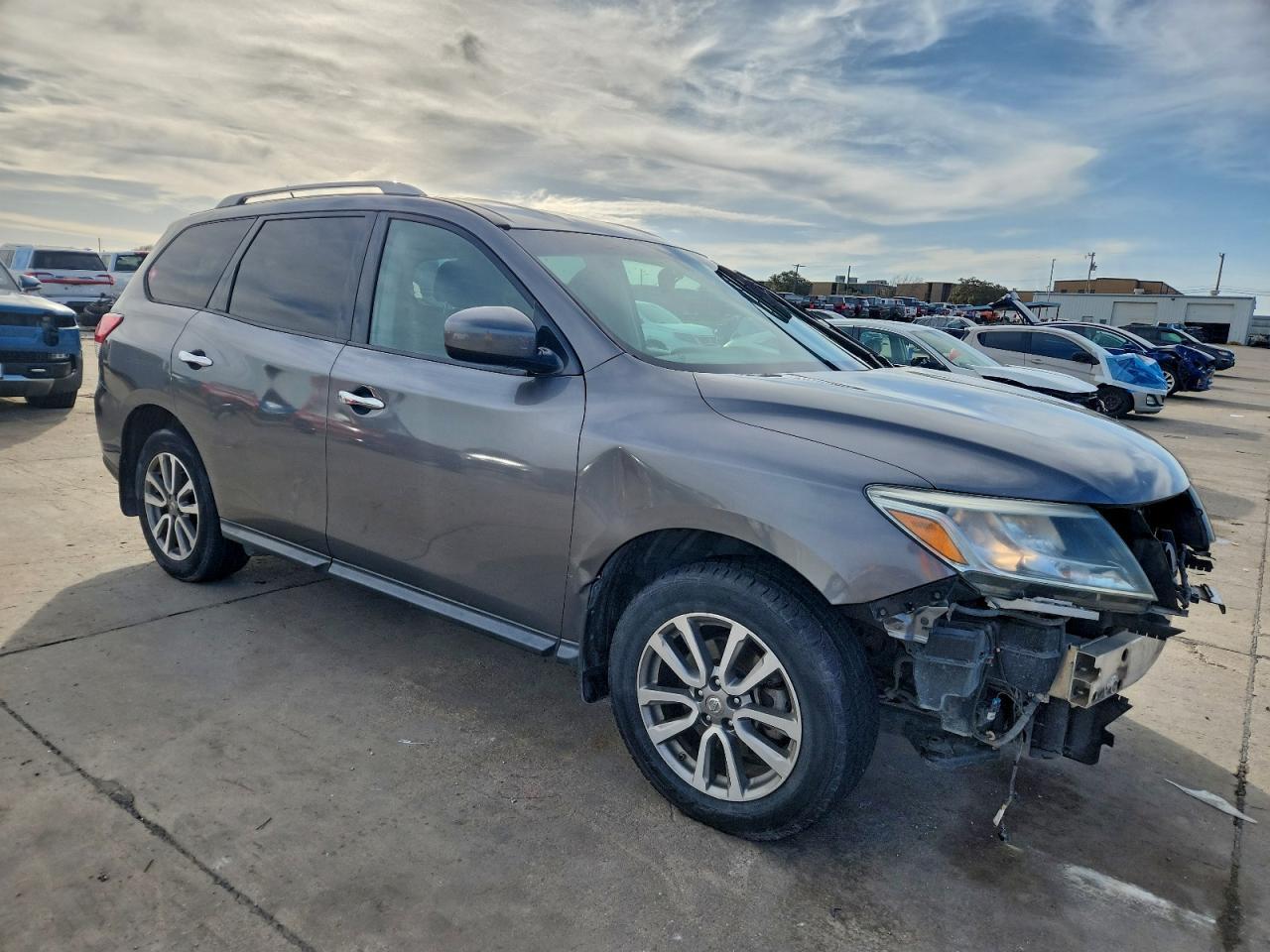 2016 Niss Pathfinder Sv - Image 4