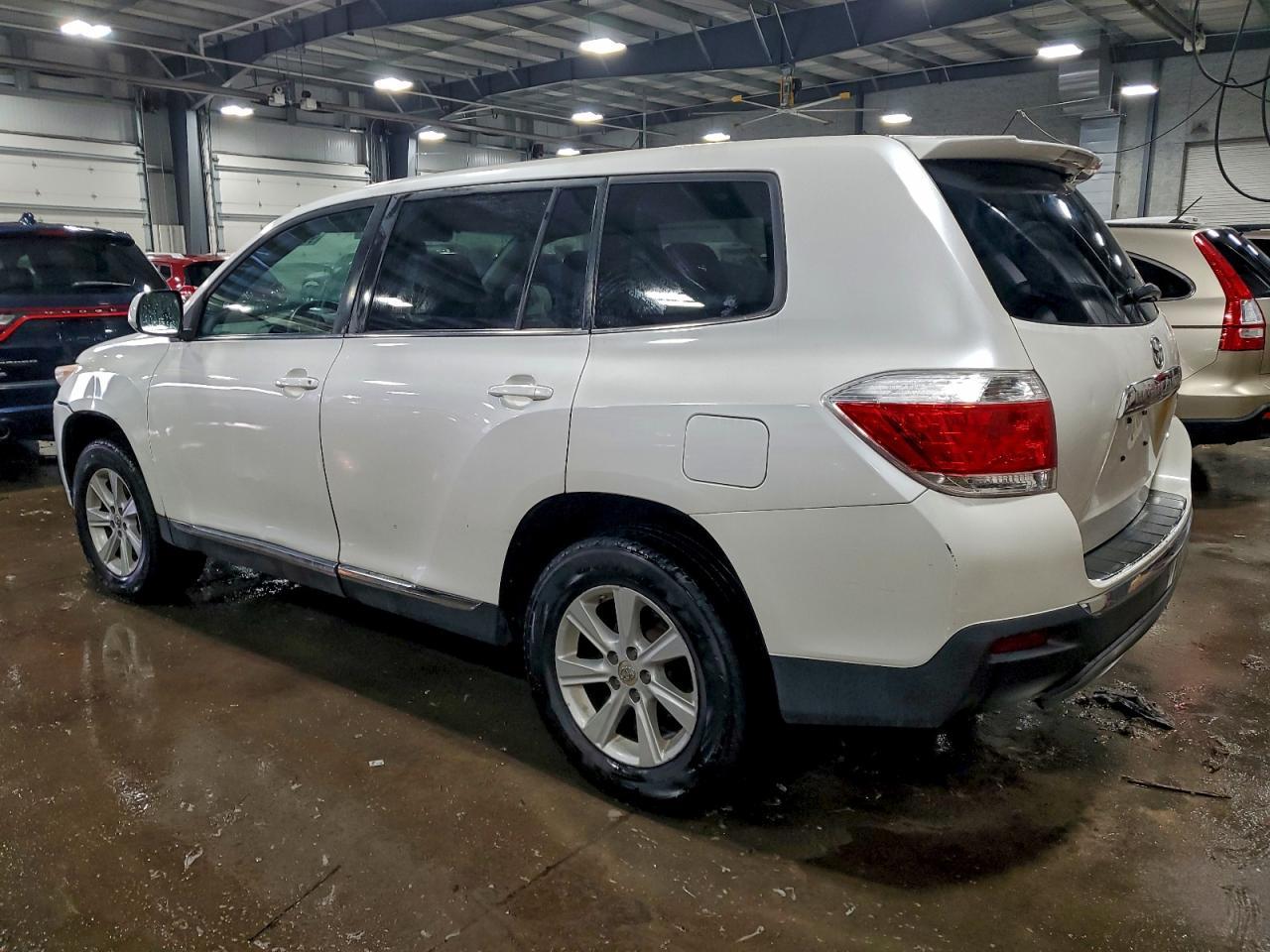 2012 Toyota Highlander Base - Фото 2