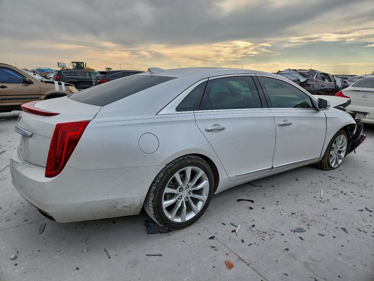 2016 Cadillac Xts Luxury Collection - Image 3