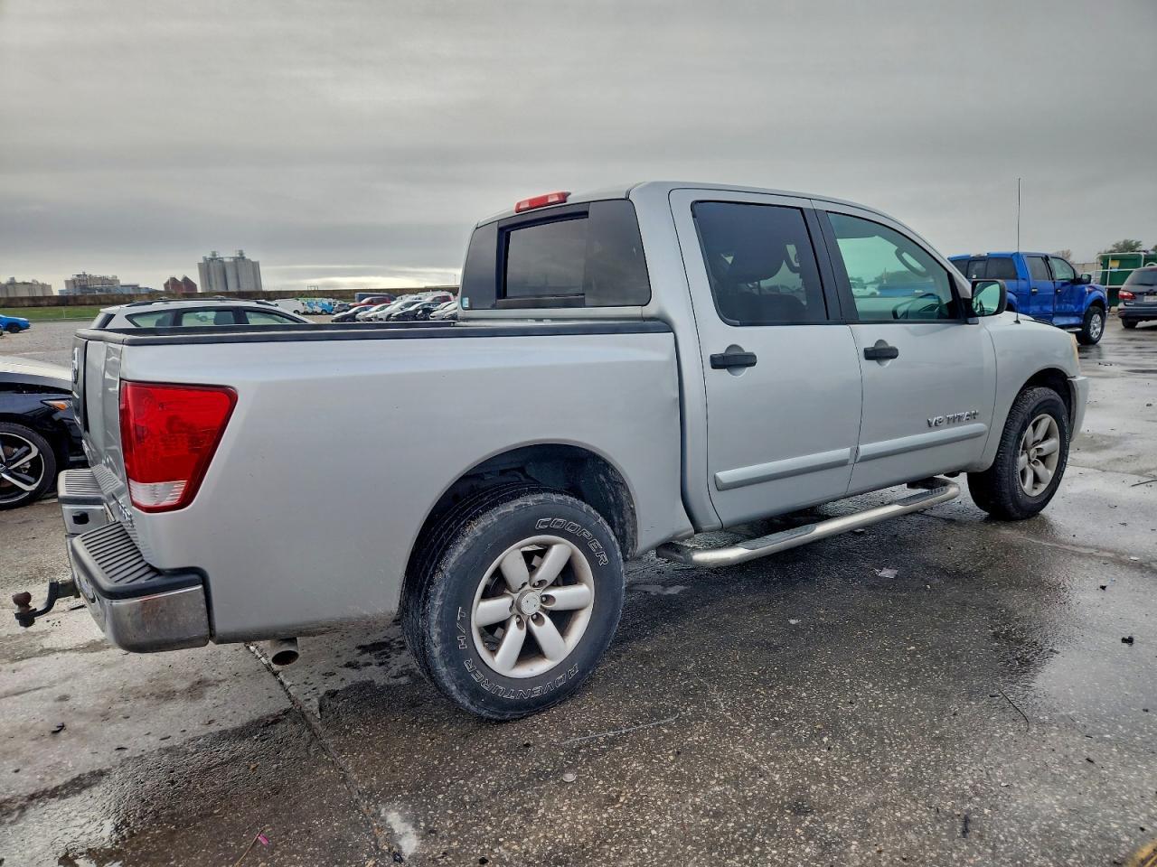 2010 Nissan Titan Xe - Фото 5
