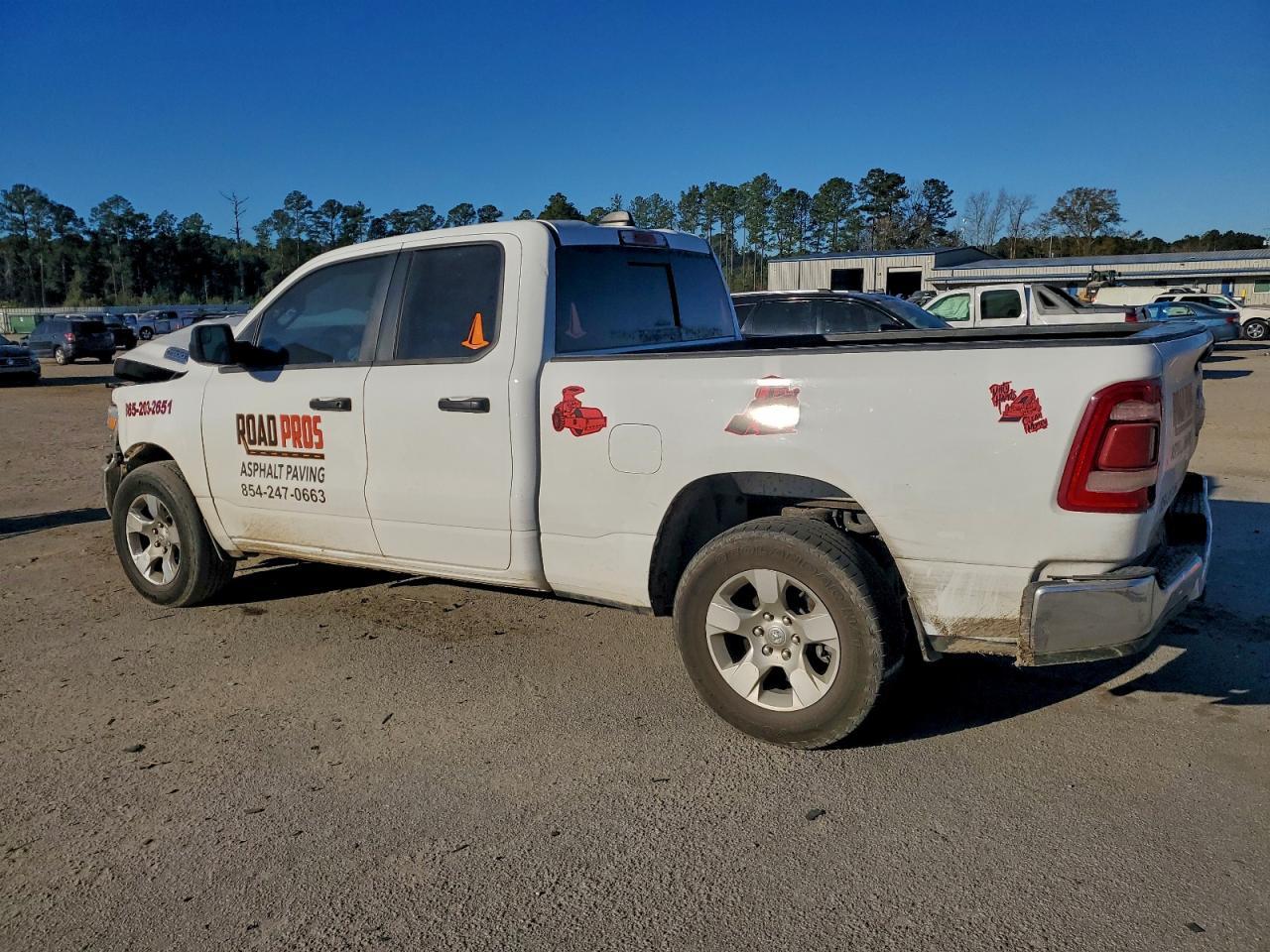2024 Ram 1500 Tradesman - Фото 2