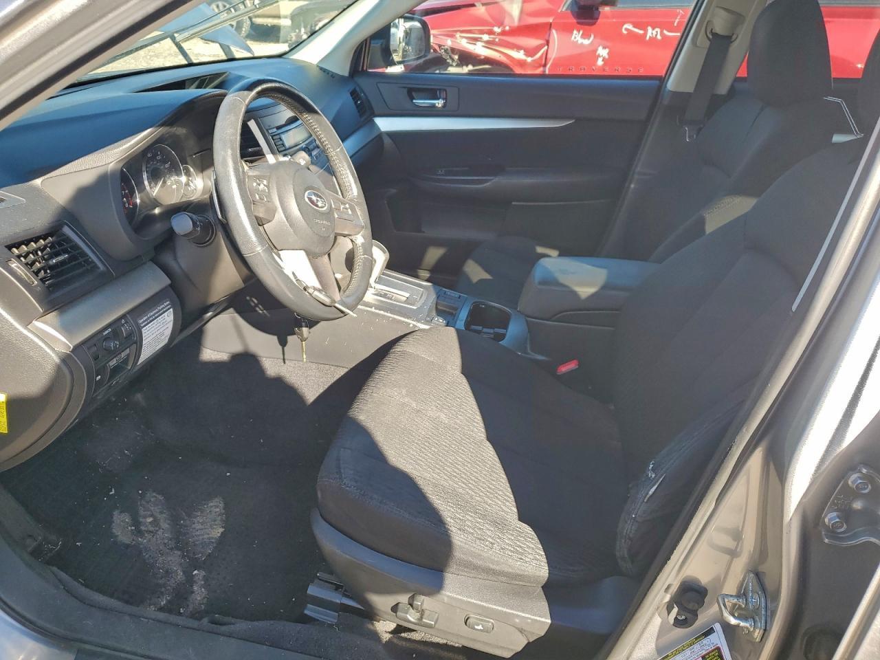 2010 Subaru Outback 2.5I Premium - Фото 7