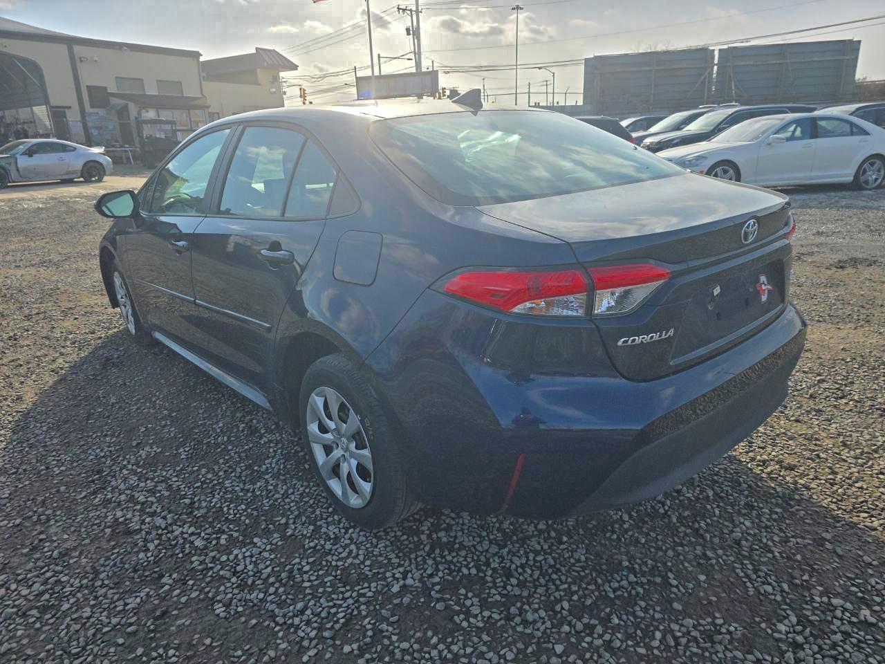 2024 Toyota Corolla Le - Фото 2