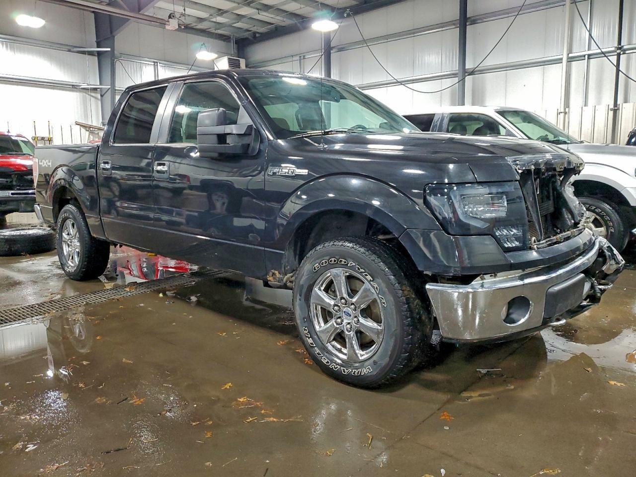 2010 Ford F150 Supercrew - Image 4