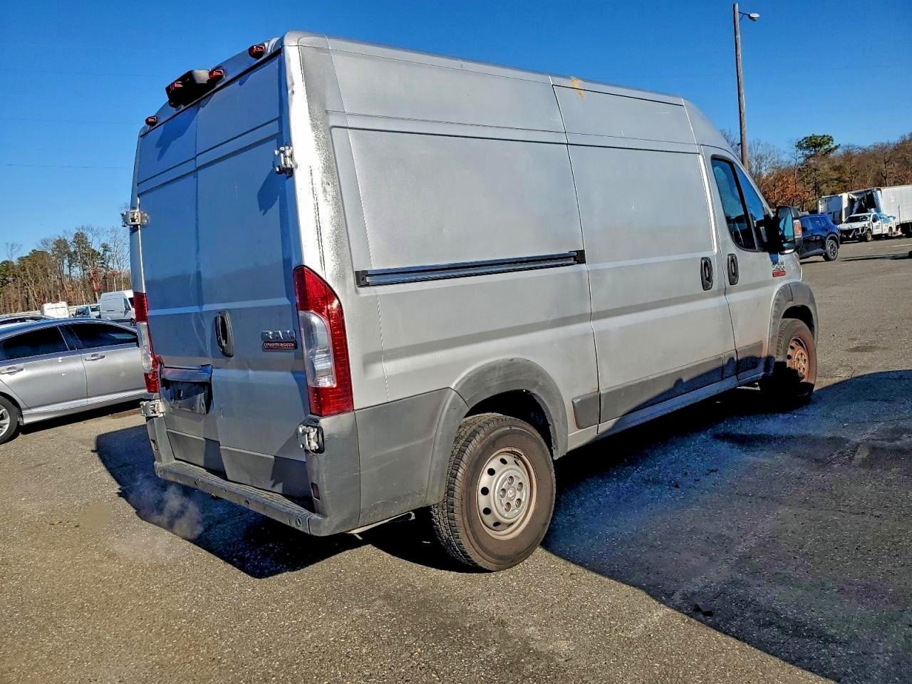 2018 Ram Promaster 2500 Delivery Van - Image 3