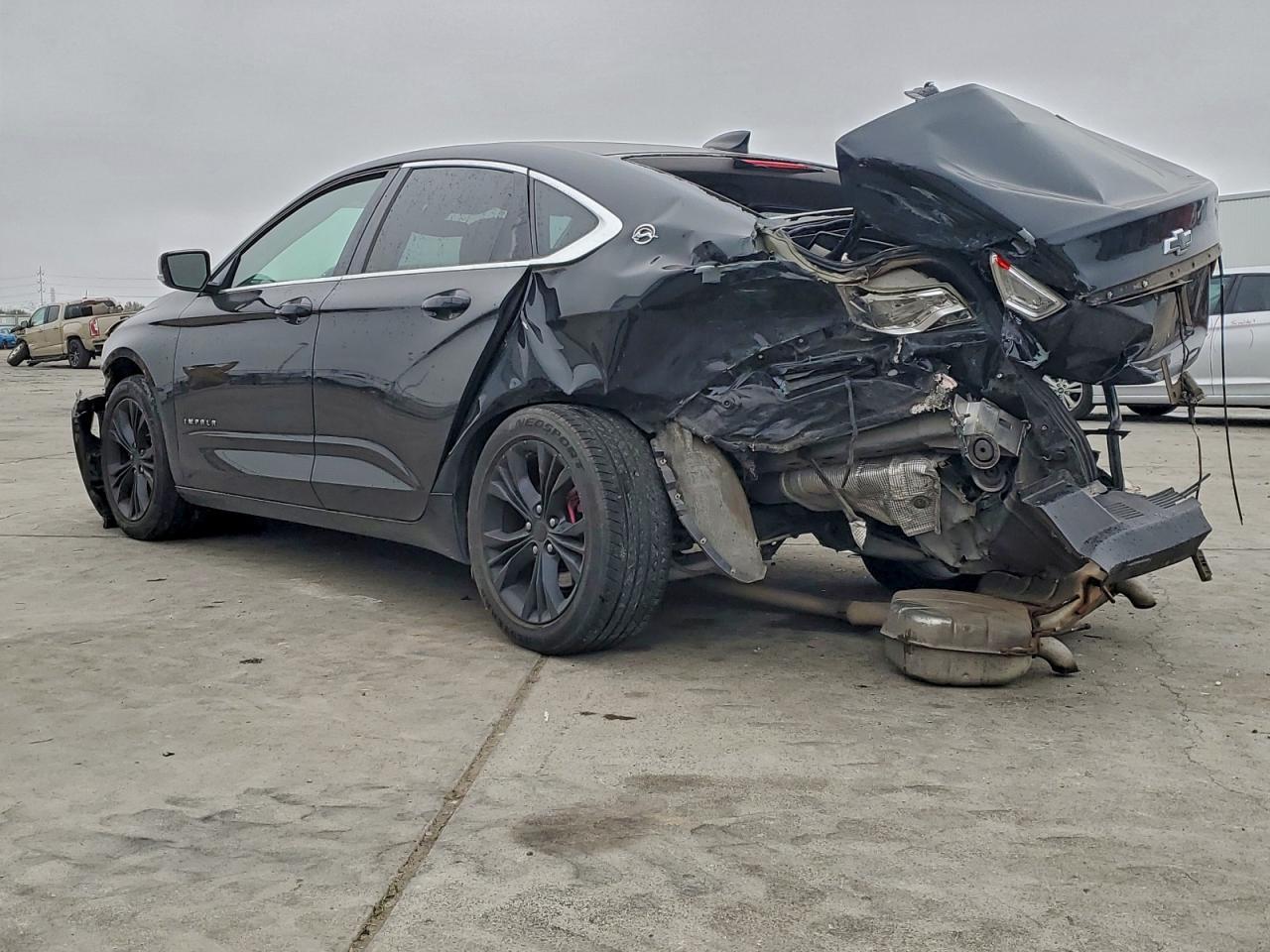 2015 Chevrolet Impala Lt - Image 2