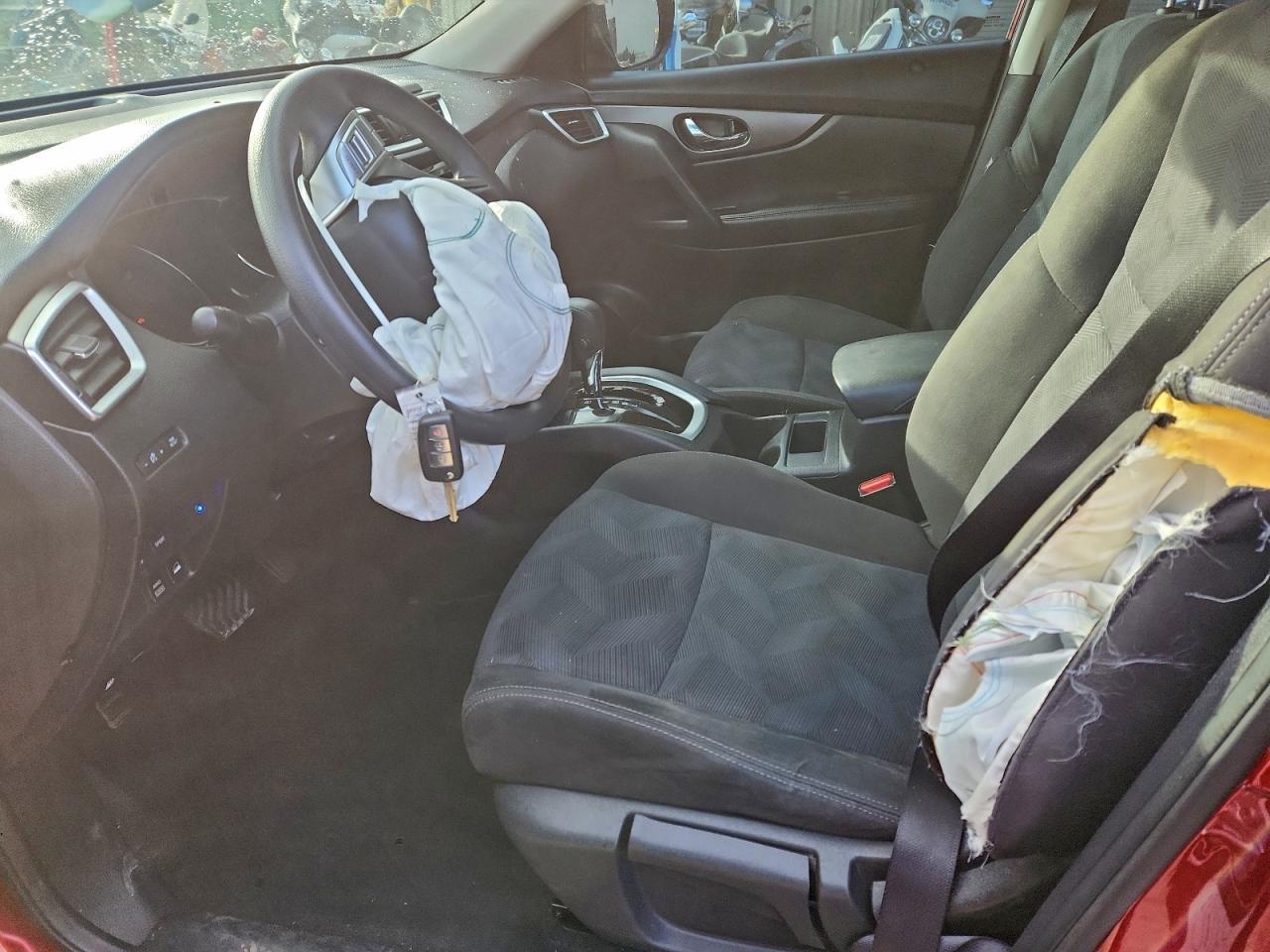 2015 Nissan Rogue S - Фото 7
