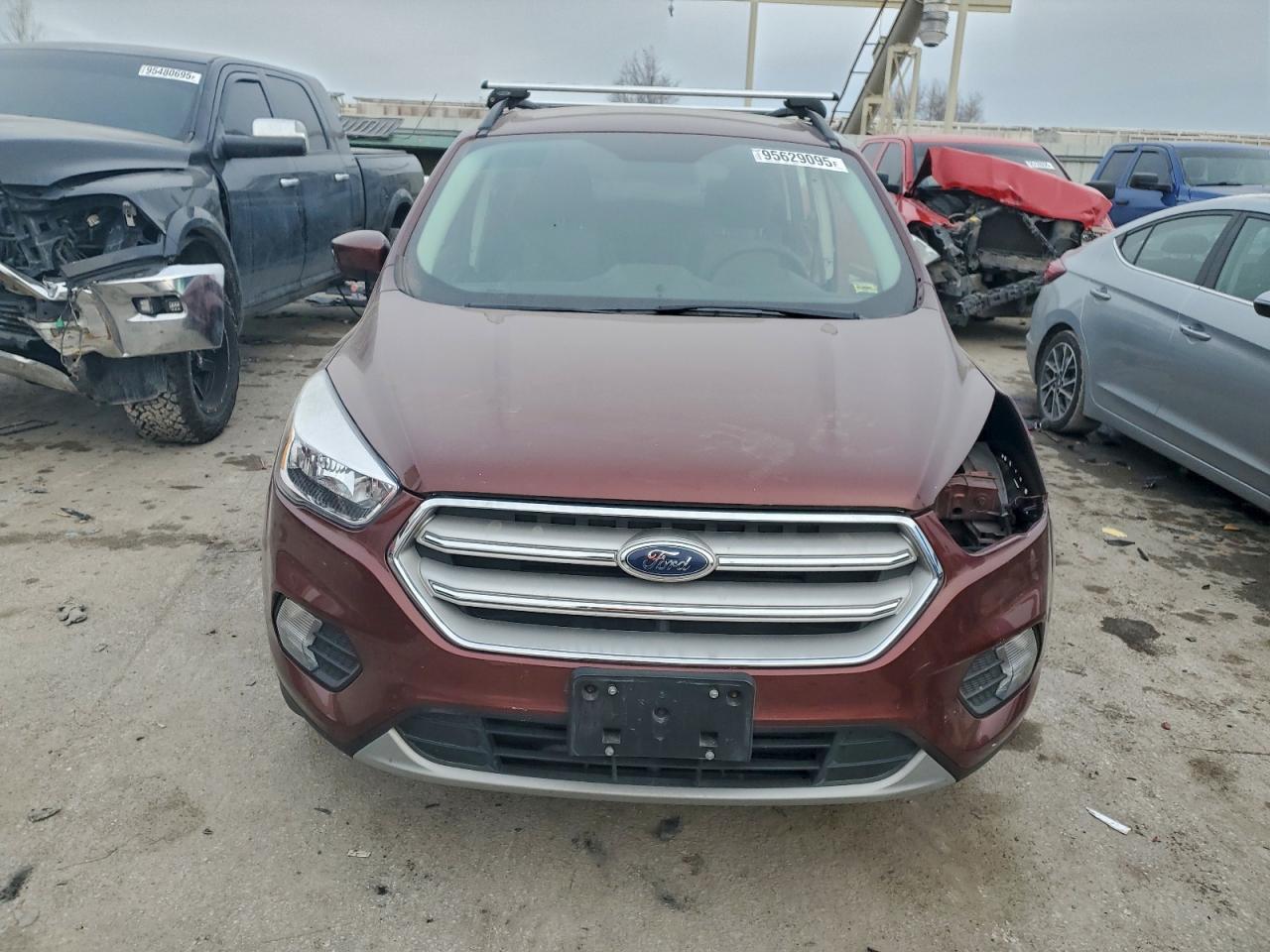 2018 Ford Escape Se - Фото 5