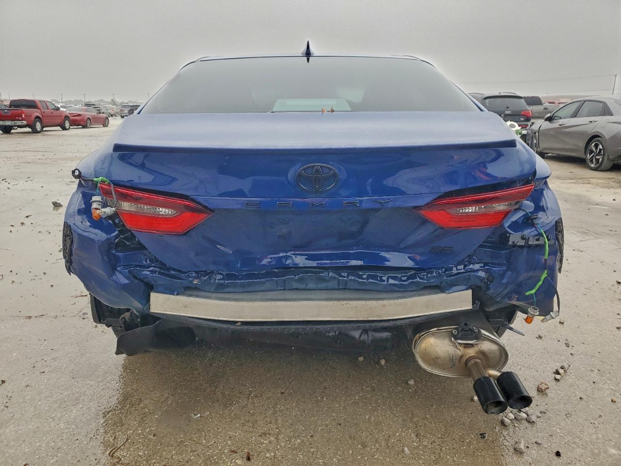 2024 Toyota Camry Se - Фото 6