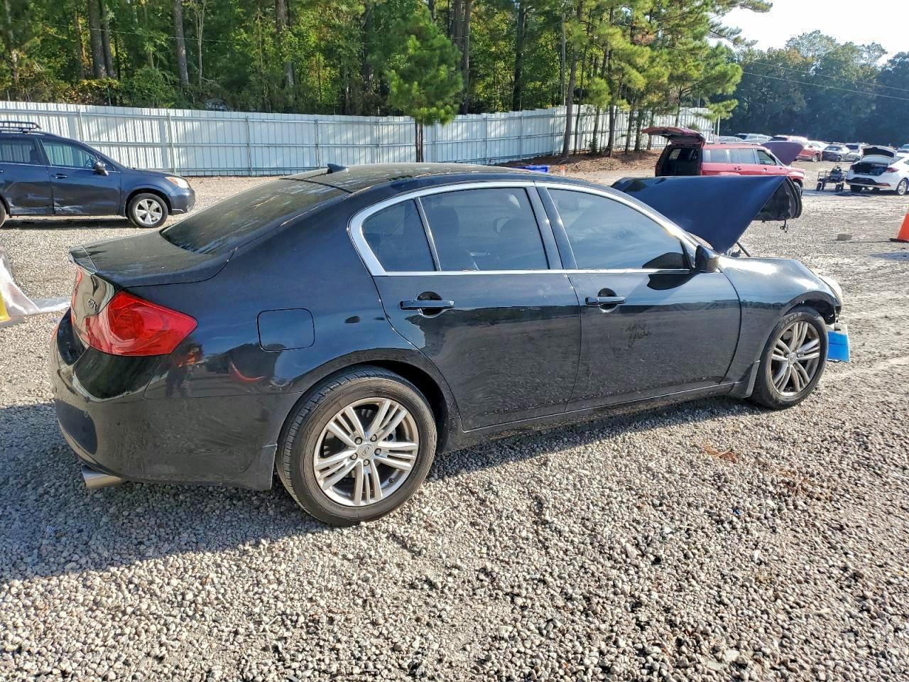 2013 Infiniti G37 - Фото 3
