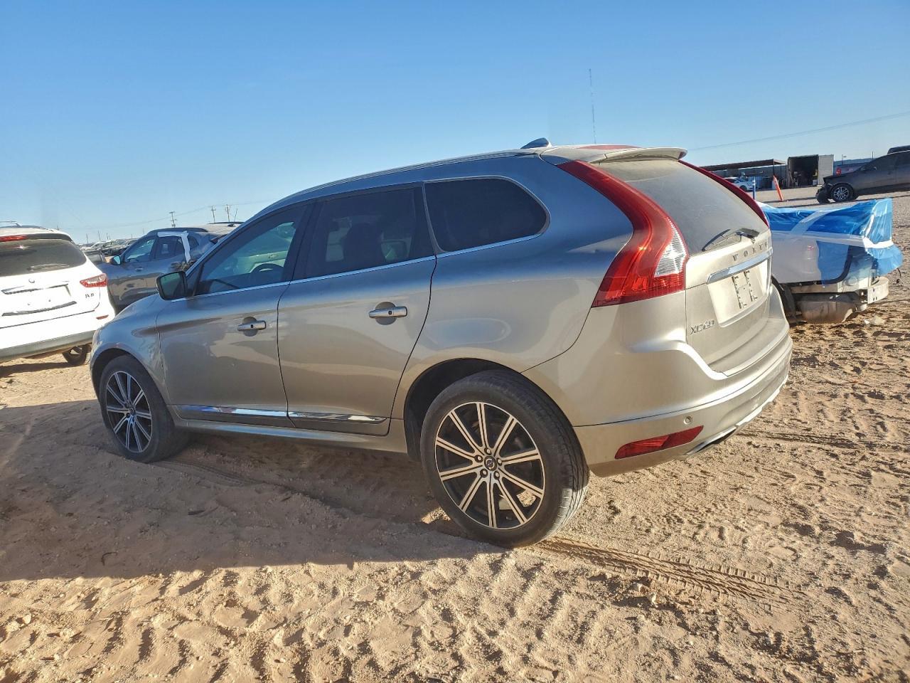 2015 Volvo Xc60 T5 Platinum - Фото 2