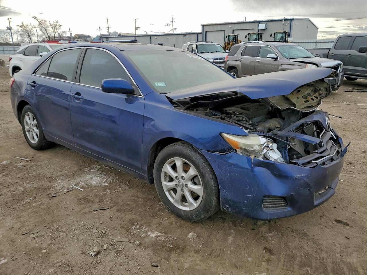 2011 Toyota Camry Base - Фото 4