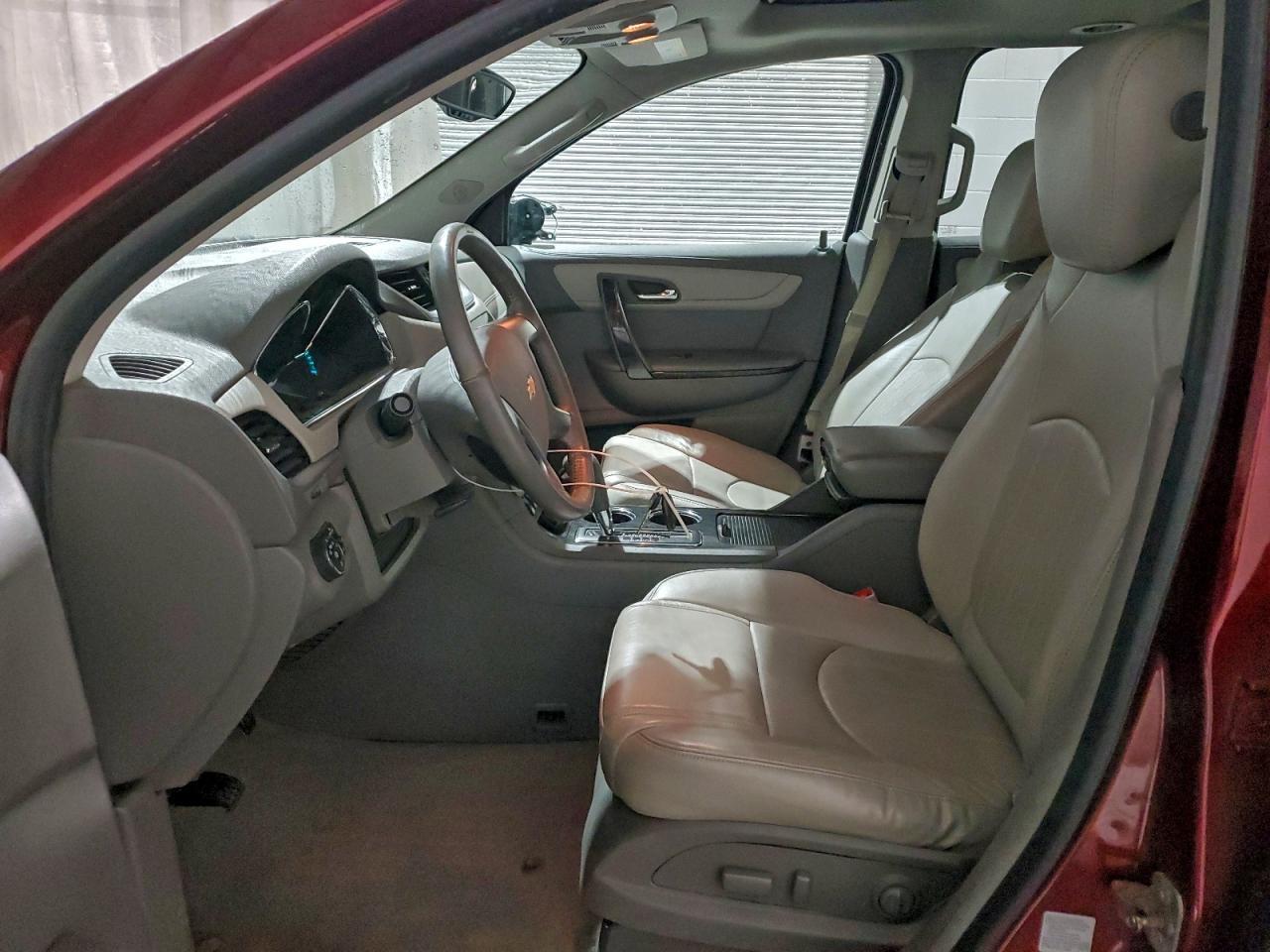2017 Chevrolet Traverse Premier - Image 7