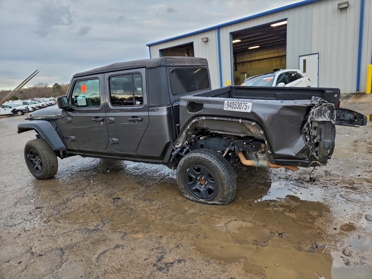 2022 Jeep Gladiator Sport - Фото 2
