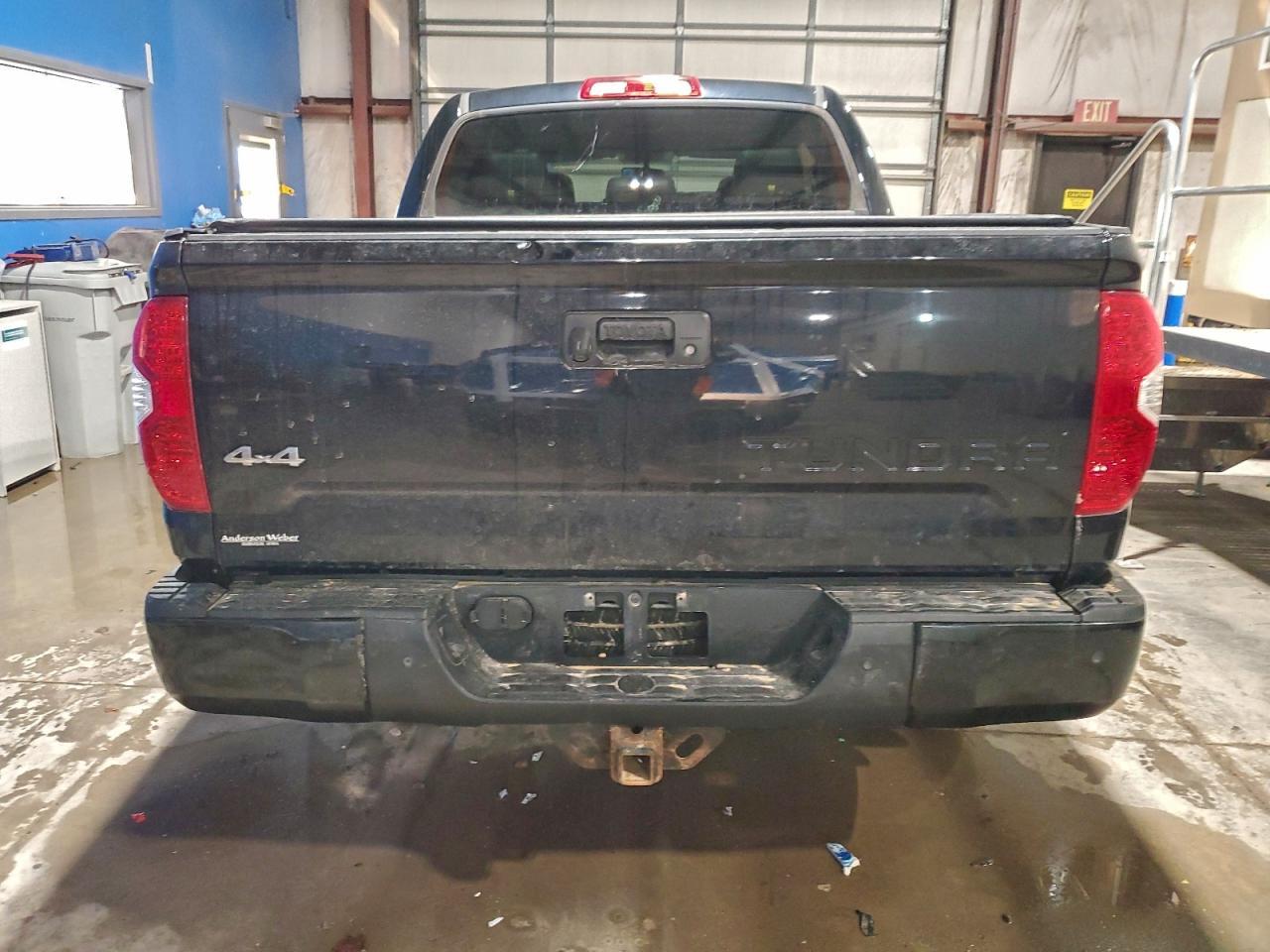 2017 Toyota Tundra Crewmax Limited - Image 6