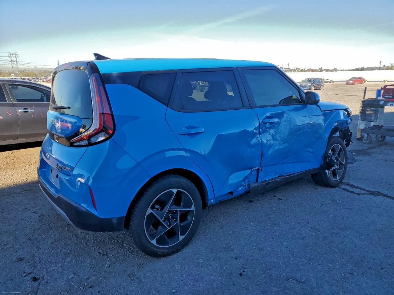 2024 Kia Soul Ex - Image 3