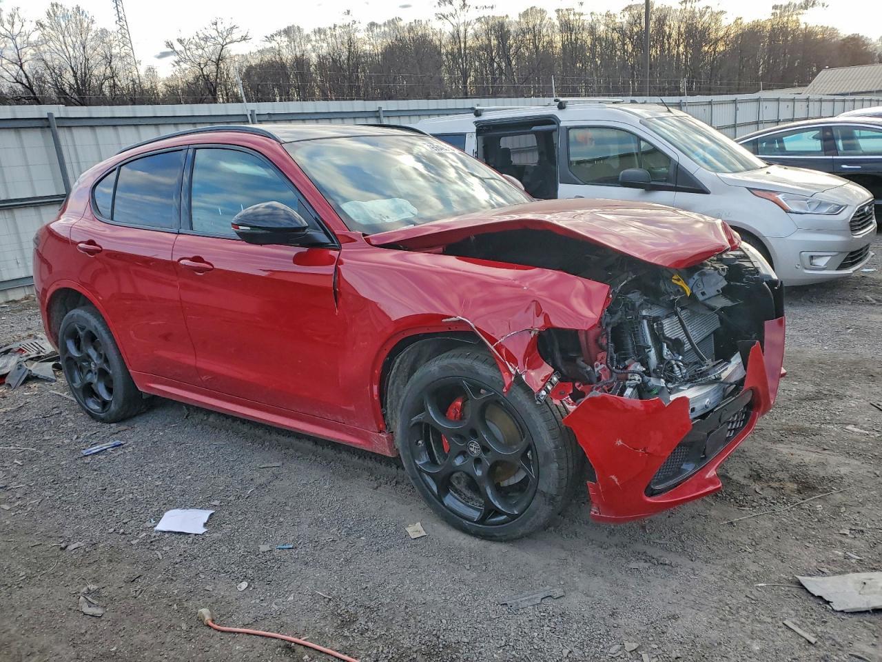 2025 Alfa Romeo Stelvio Tributo Italiano - Image 4