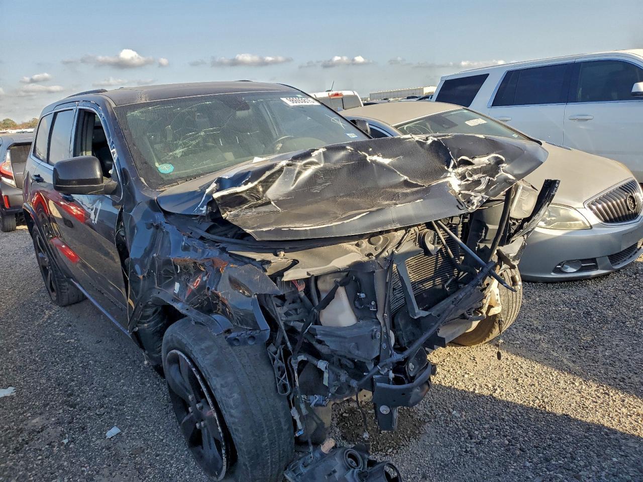 2014 Jeep Grand Cherokee Laredo - Image 4