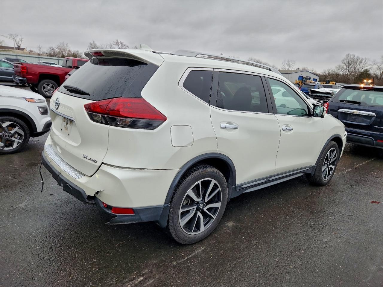 2020 Nissan Rogue S - Фото 3