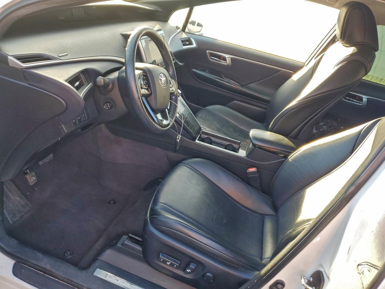 2017 Toyota Mirai - Image 7