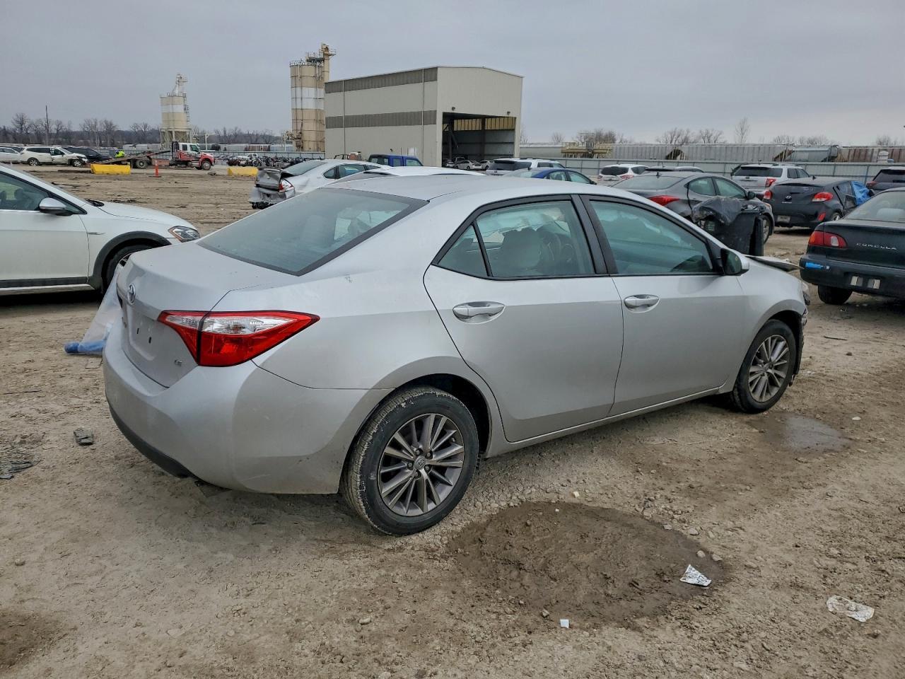 2015 Toyota Corolla Le Plus - Image 3