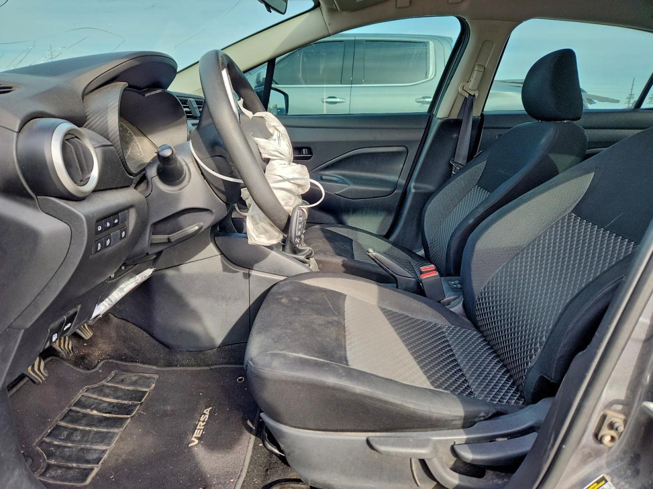 2020 Nissan Versa S - Image 7