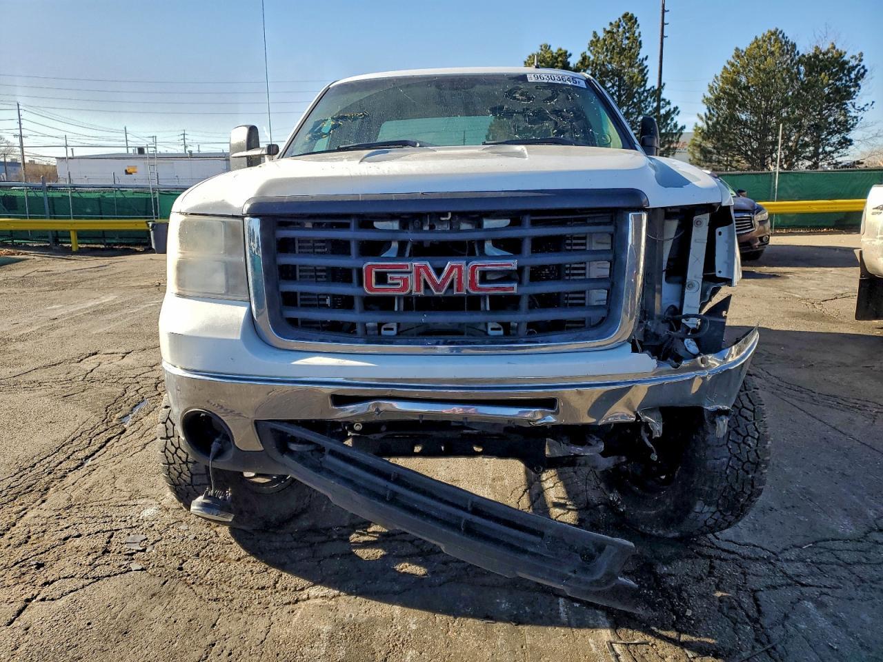 2007 GMC Sierra K2500 Heavy Duty - Image 5