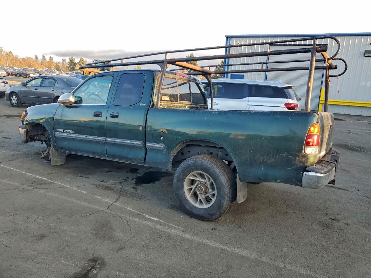 2001 Toyota Tundra Access Cab - Image 2