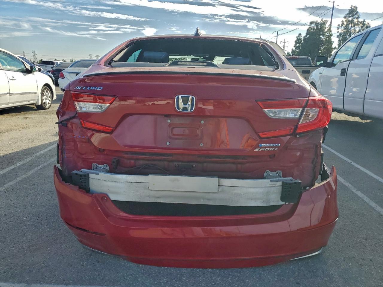 2022 Honda Accord Hybrid Sport - Image 6