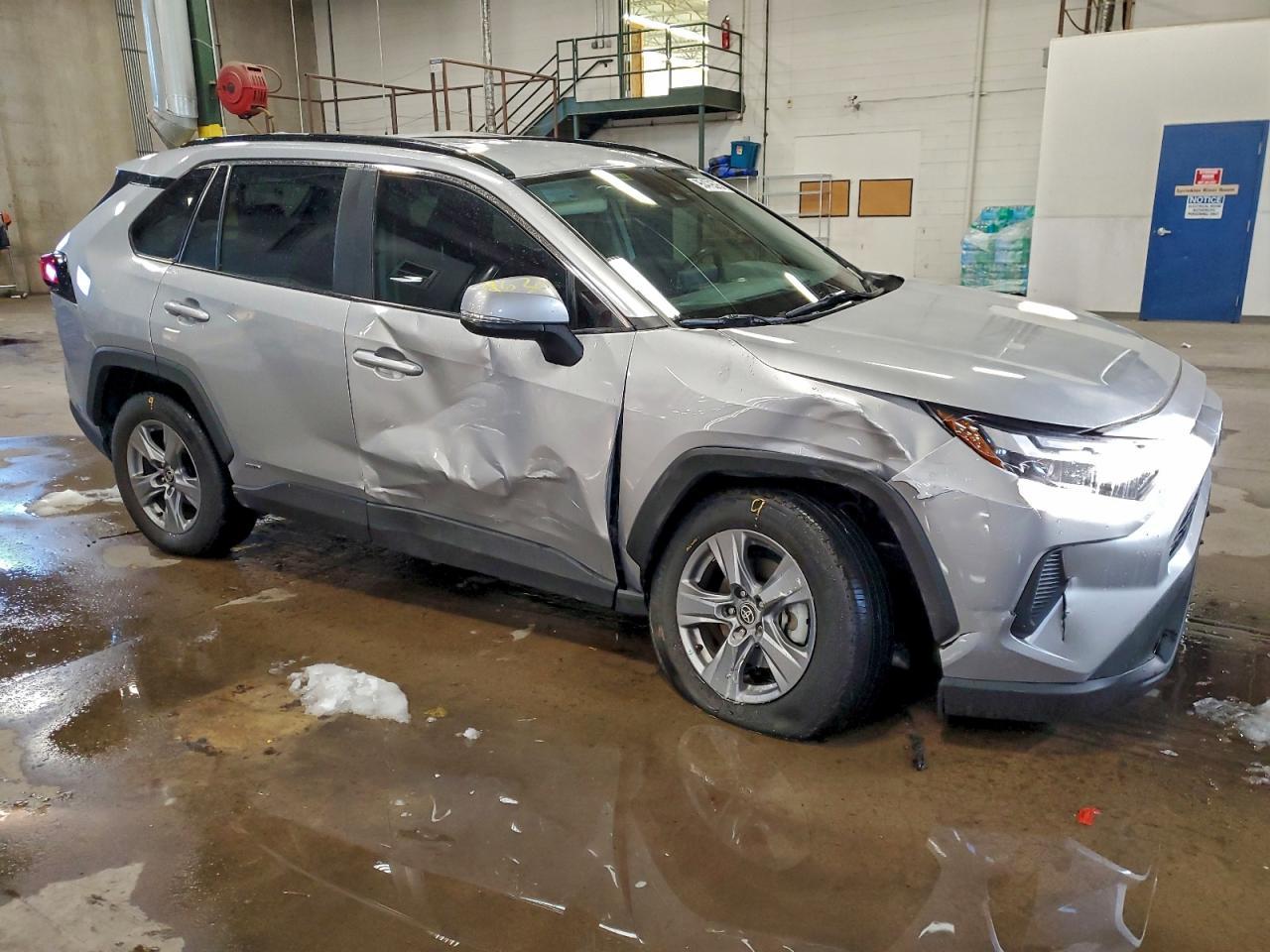 2022 Toyota Rav4 Xle - Image 4