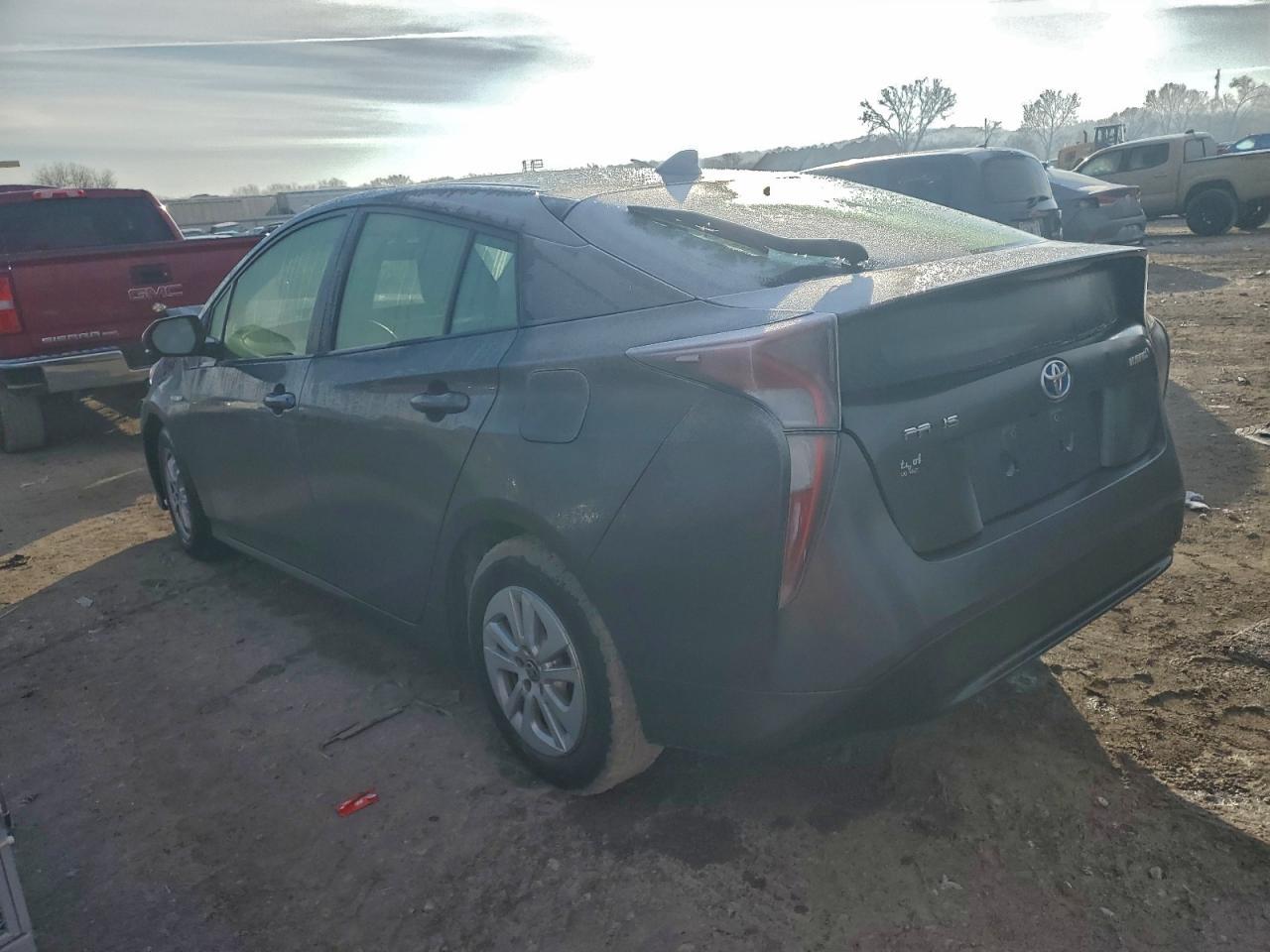2016 Toyota Prius Two - Фото 2