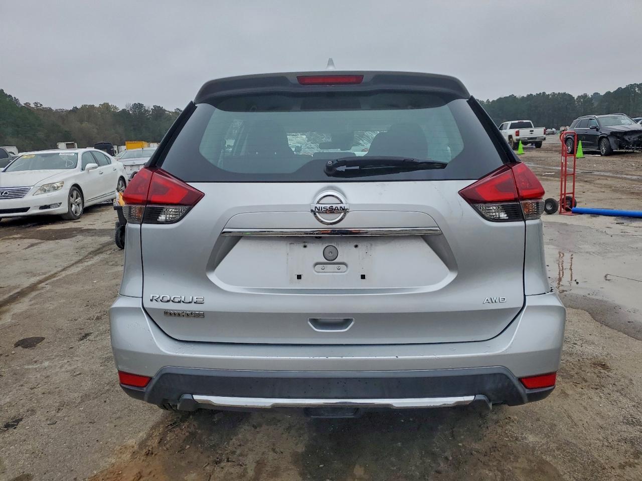 2020 Nissan Rogue S - Фото 6