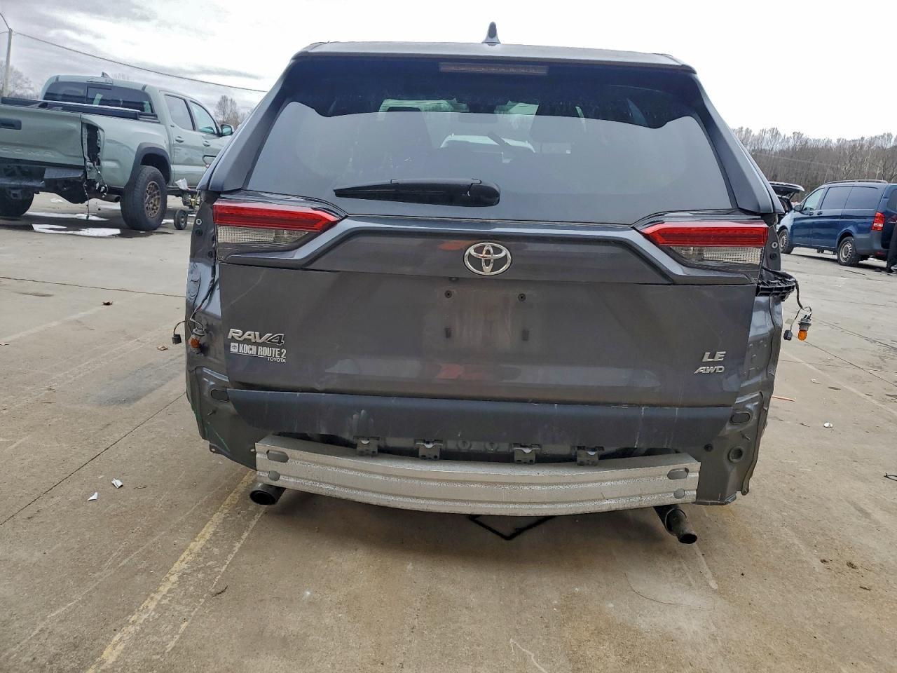 2025 Toyota Rav4 Le - Image 6