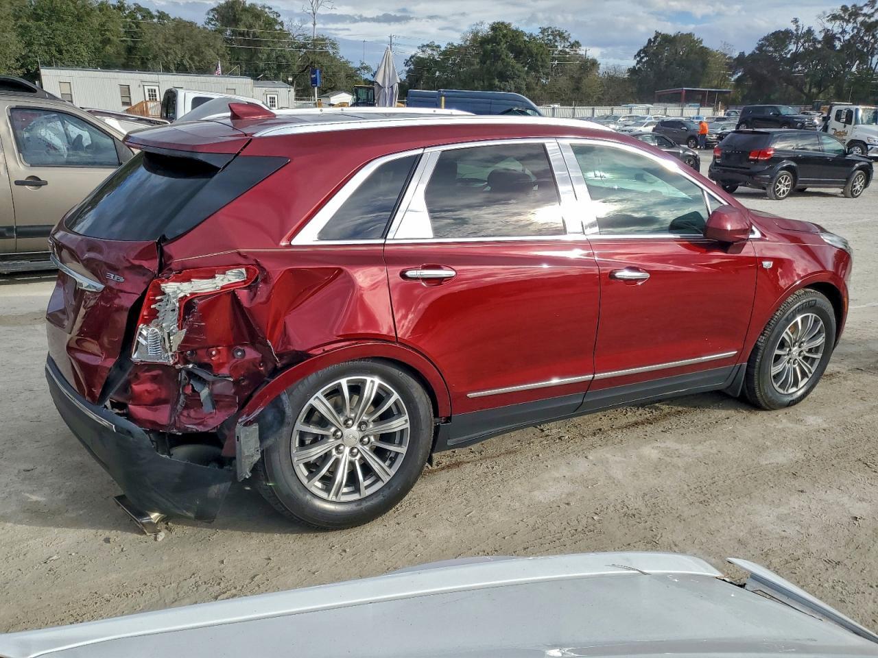 2017 Cadillac Xt5 Luxury - Фото 3