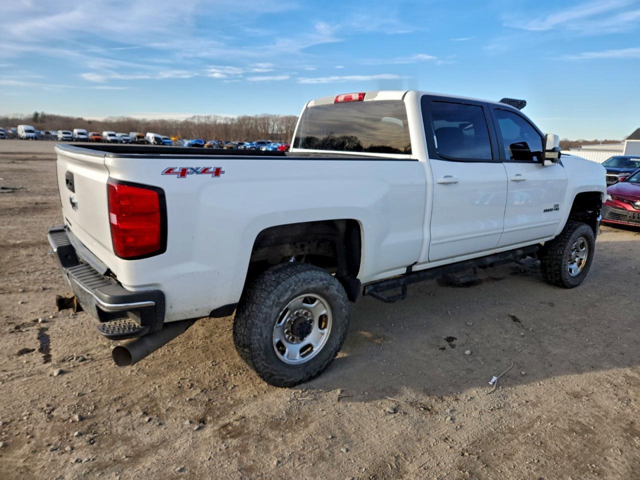 2016 Chevrolet Silverado K2500 Heavy Duty Lt - Image 3