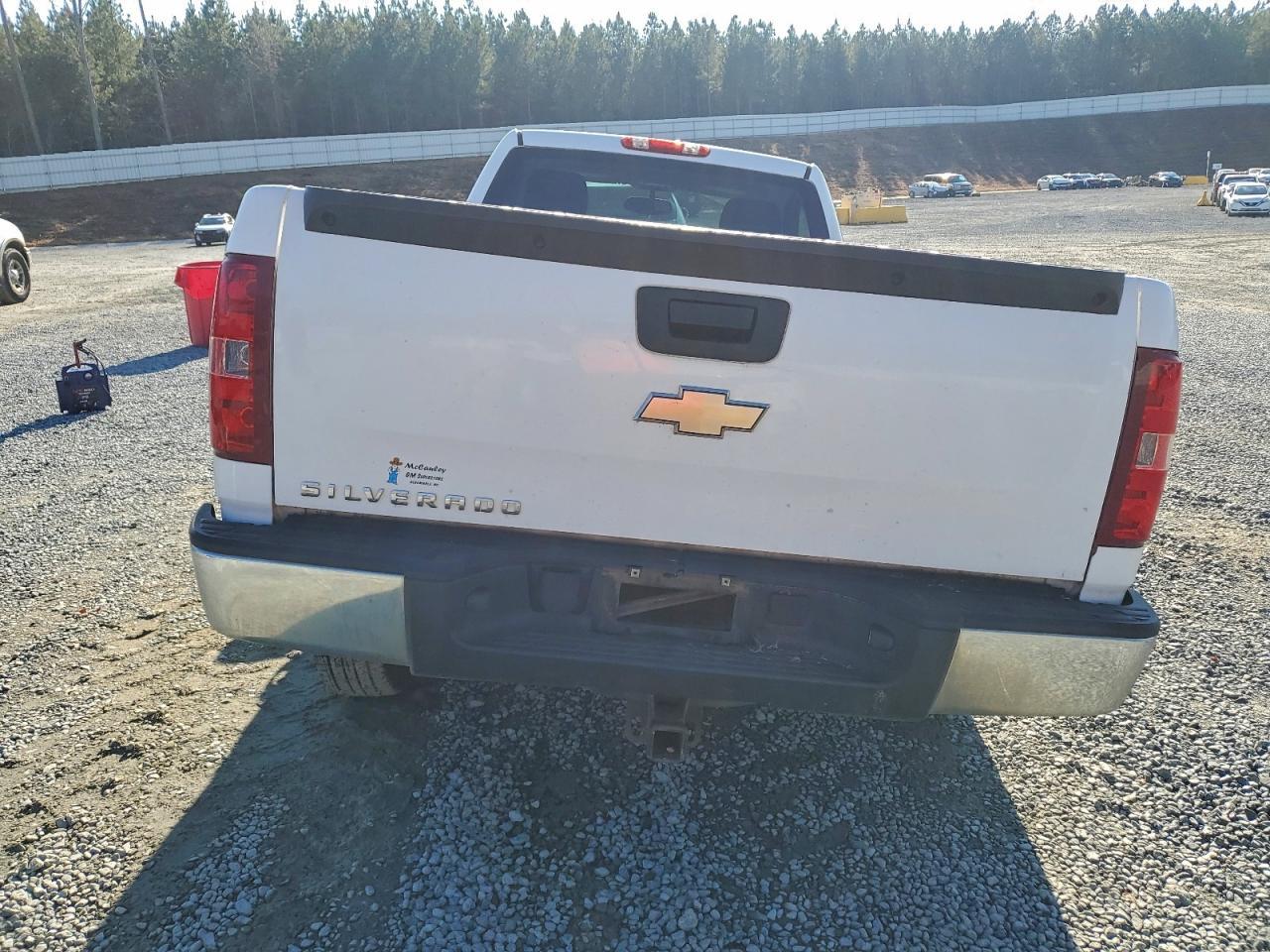 2009 Chevrolet Silverado C1500 - Image 6