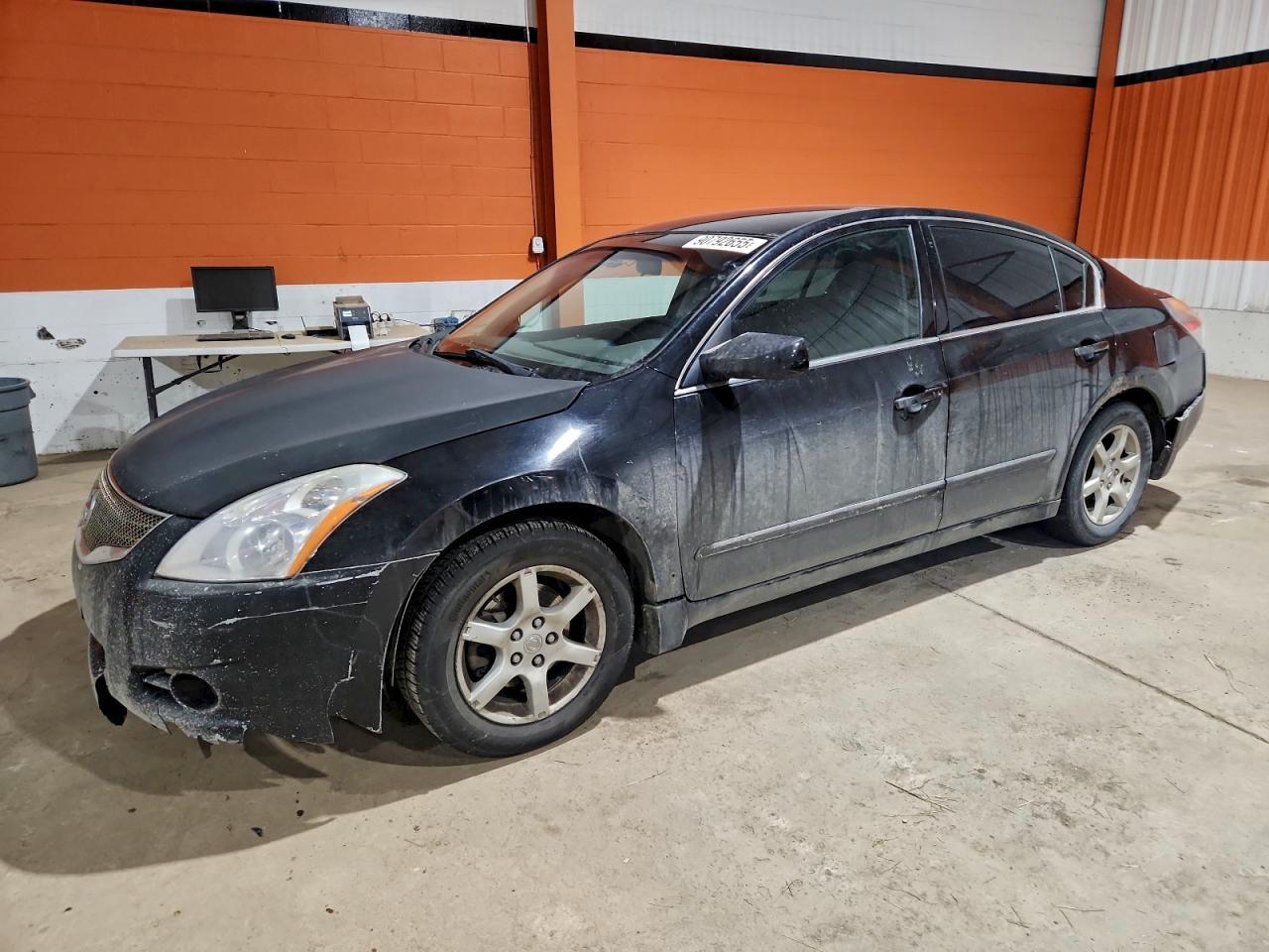 2012 Niss Altima Base