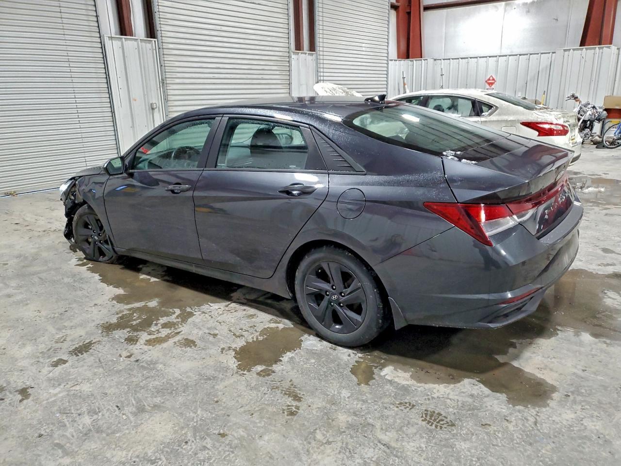 2022 Hyundai Elantra Sel - Фото 2