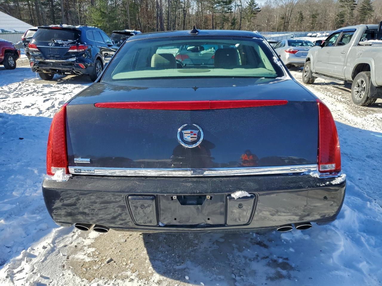 2009 Cadillac Dts - Image 6