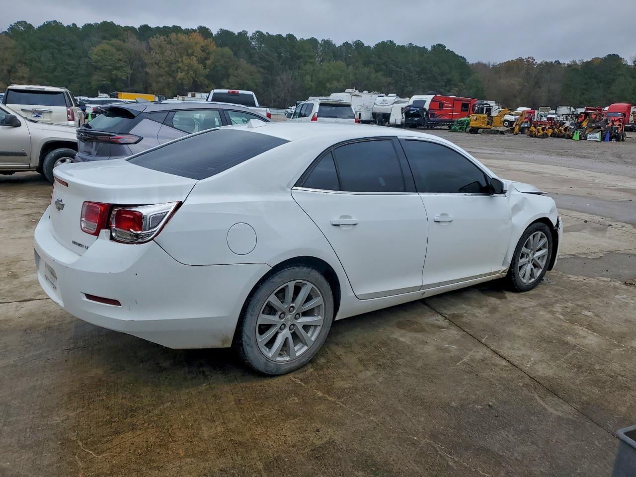 2014 Chevrolet Malibu 2Lt - Image 3