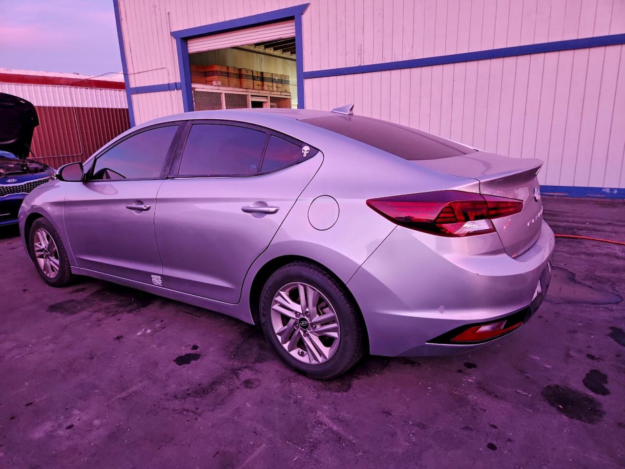 2020 Hyundai Elantra Sel - Image 2