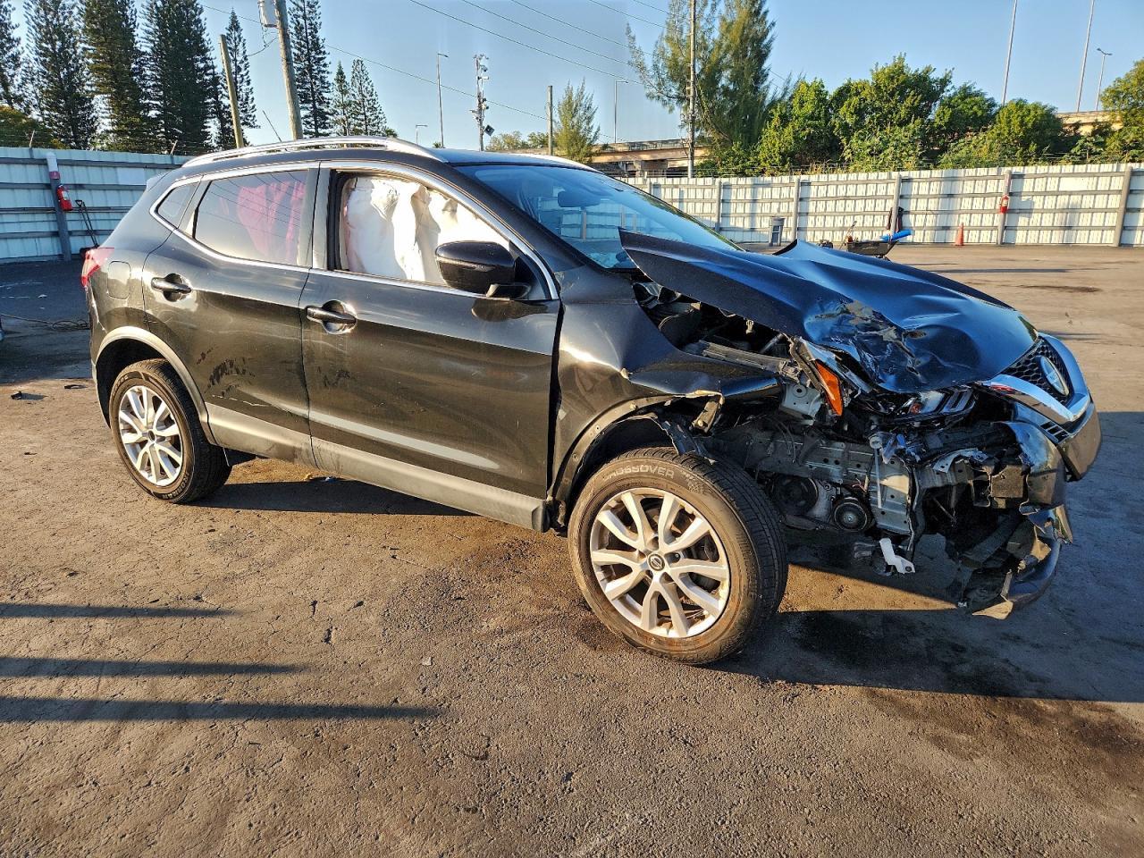 2020 Niss Rogue Sport - Image 4