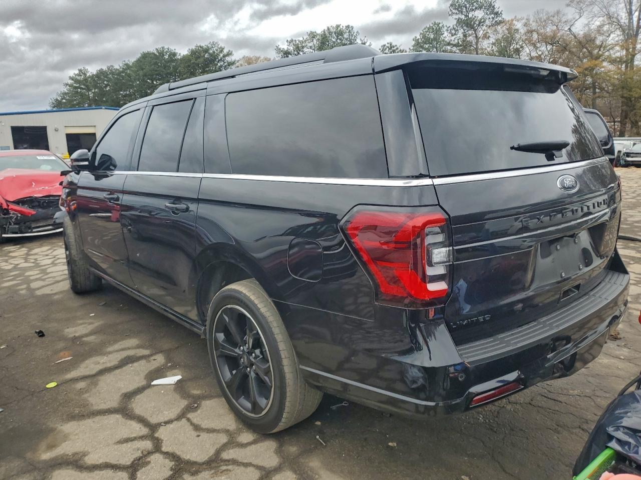 2023 Ford Expedition Max Limited - Image 2
