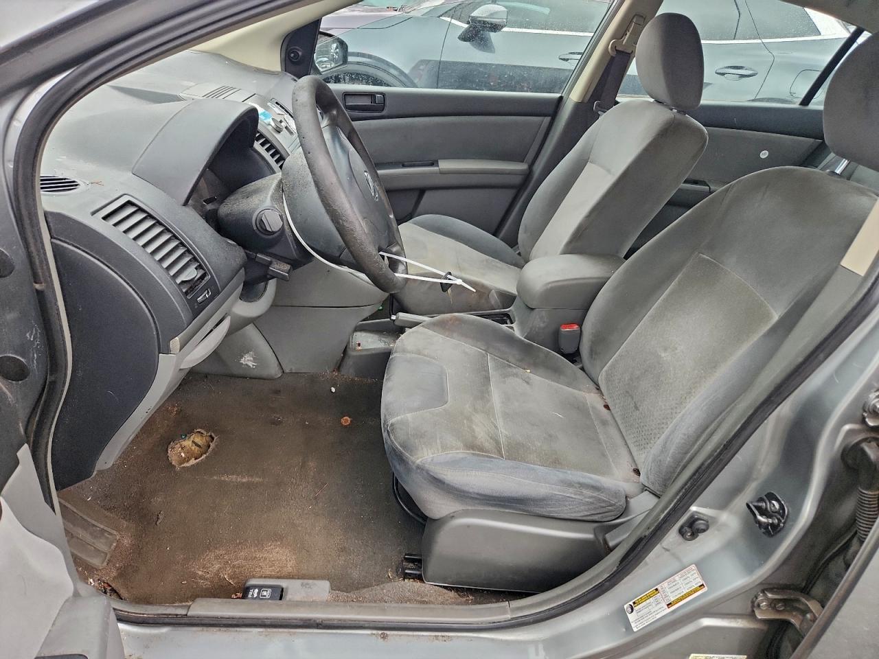 2009 Nissan Sentra 2.0 - Image 7