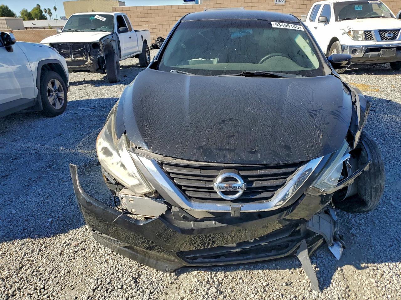 2016 Nissan Altima - Фото 5