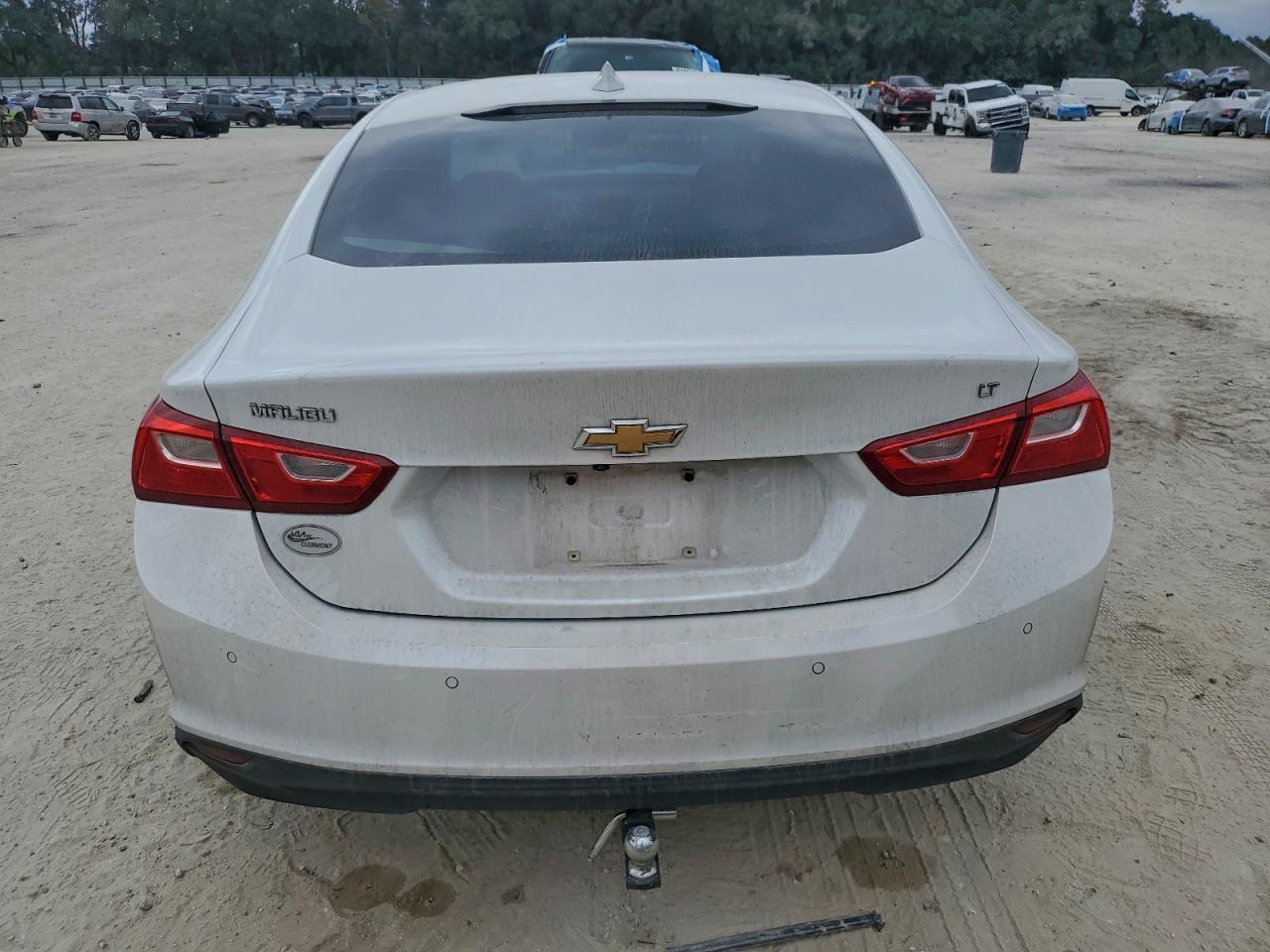 2017 Chevrolet Malibu Lt - Image 6