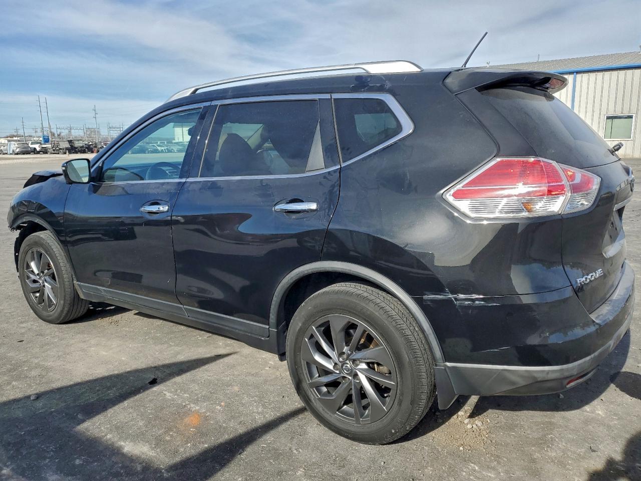 2016 Nissan Rogue S - Фото 2