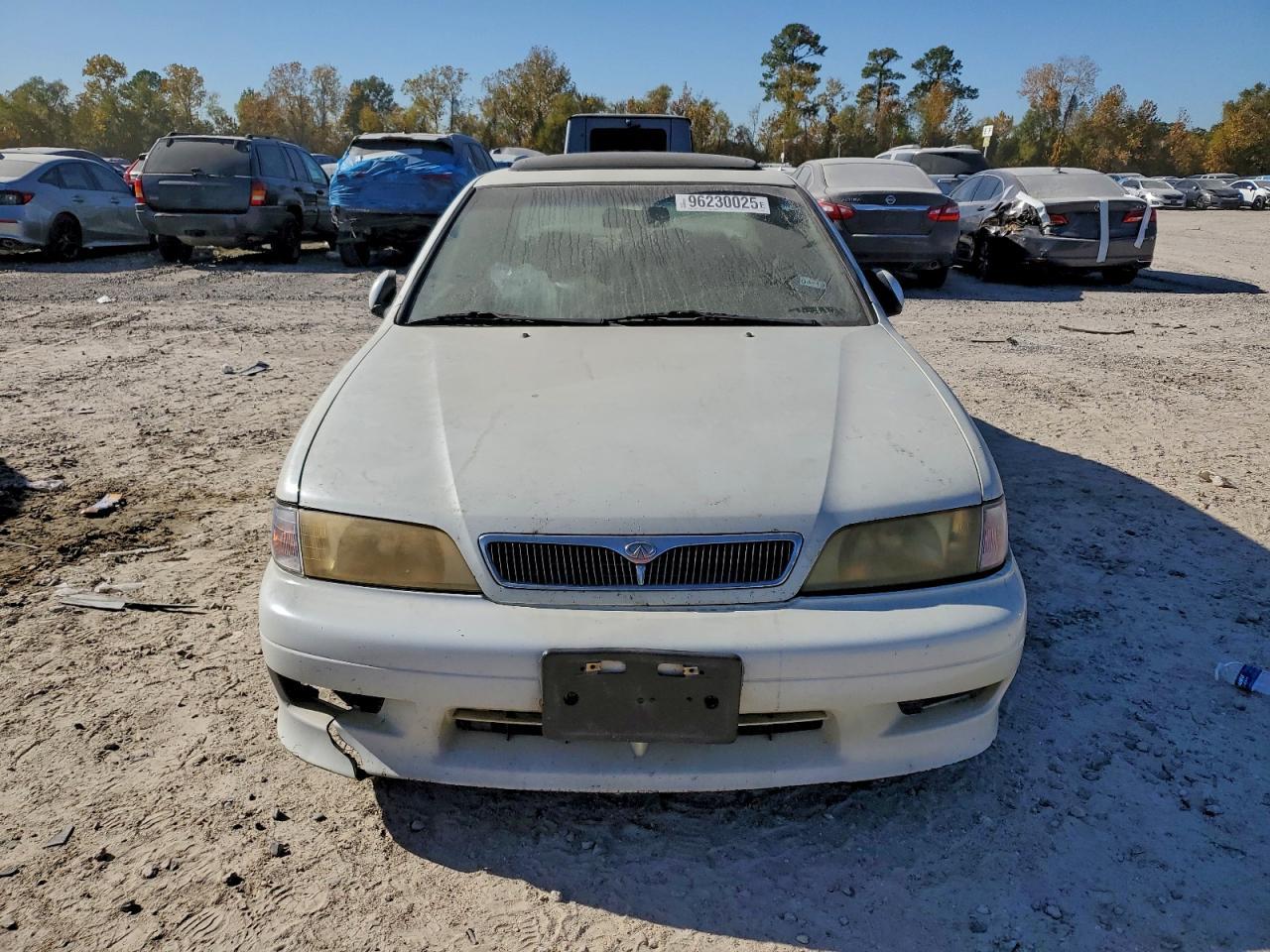 2002 Infiniti G20 - Фото 5