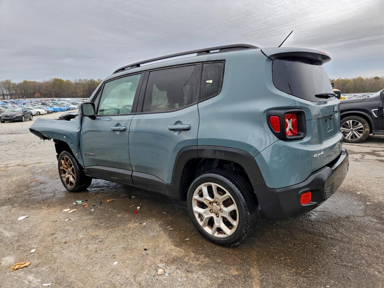 2017 Jeep Renegade Latitude - Фото 2